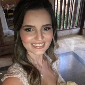 Meet your Posher, Ana carolina